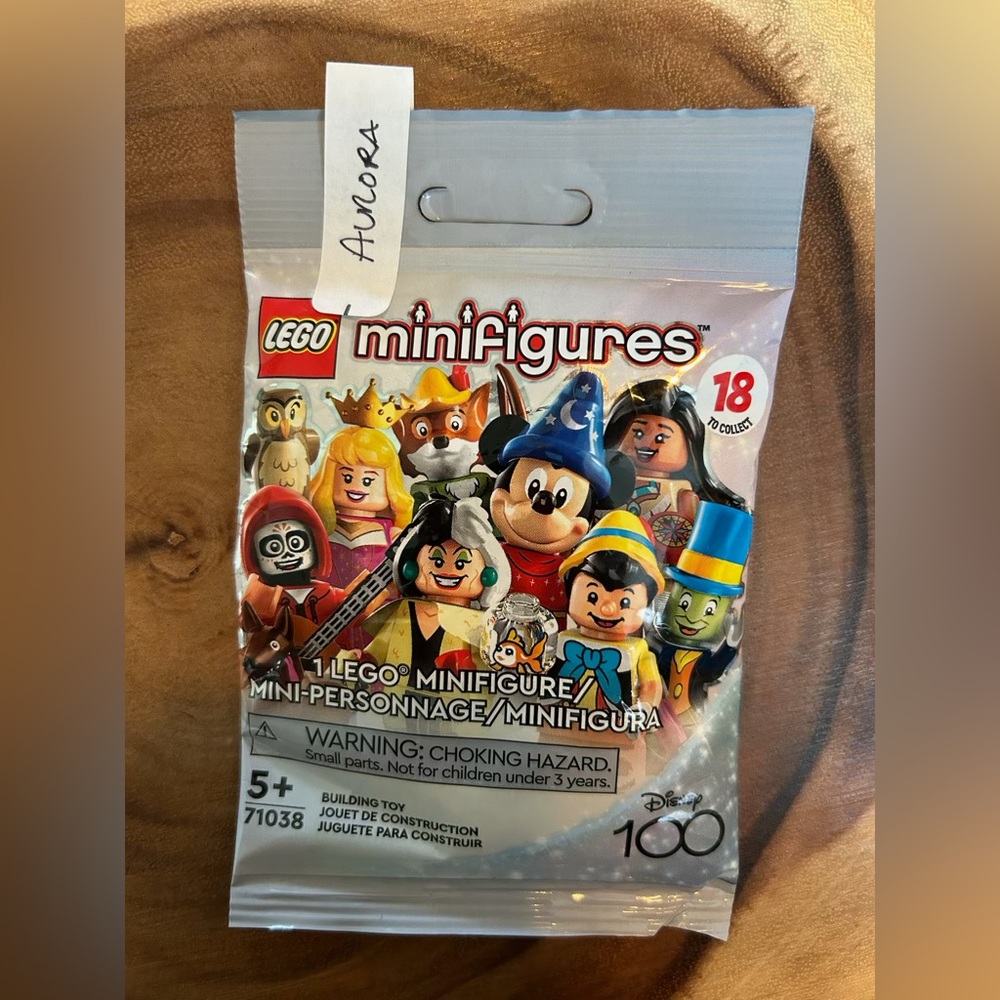 Lego Minifigure series 3 Disney 100, ?Princess Aurora